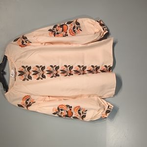 Vyshyta store Ukrainian embroidered cotton and polyester shirt